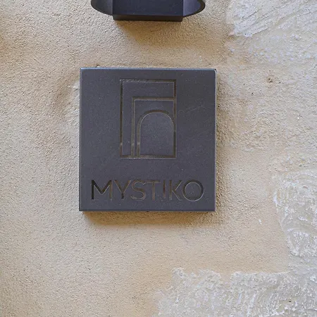Apartment Mystiko Maisonette With Hot Tub - Chania Old Town *